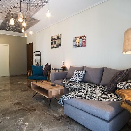 Comfy Apartment Of 104 M² Near Metro! Афины Экстерьер фото