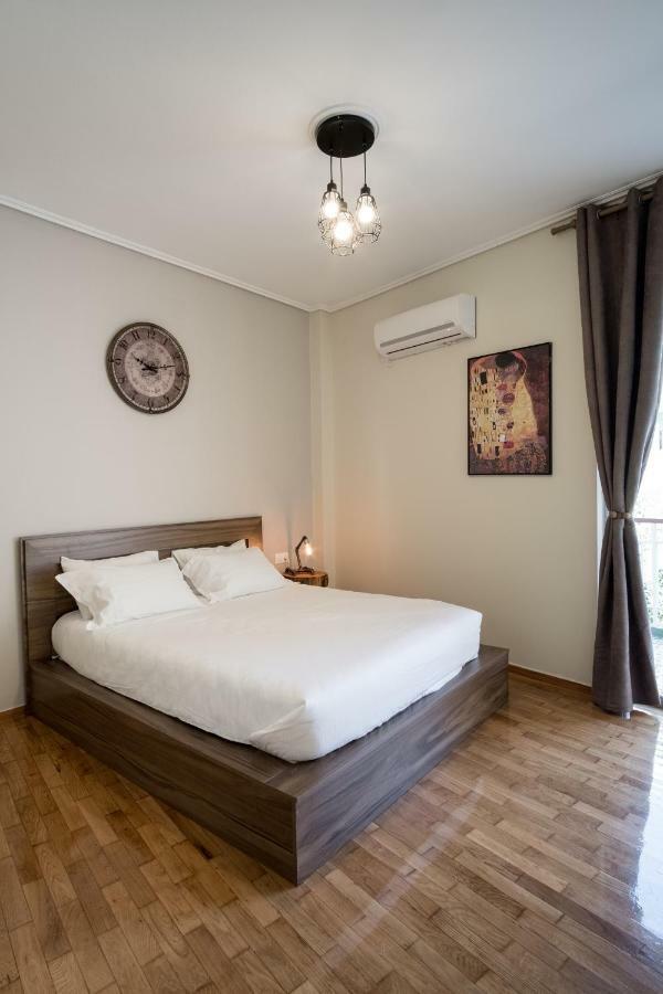 Comfy Apartment Of 104 M² Near Metro! Афины Экстерьер фото